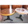 Image 1 : 2 Wood 3' Round Tables