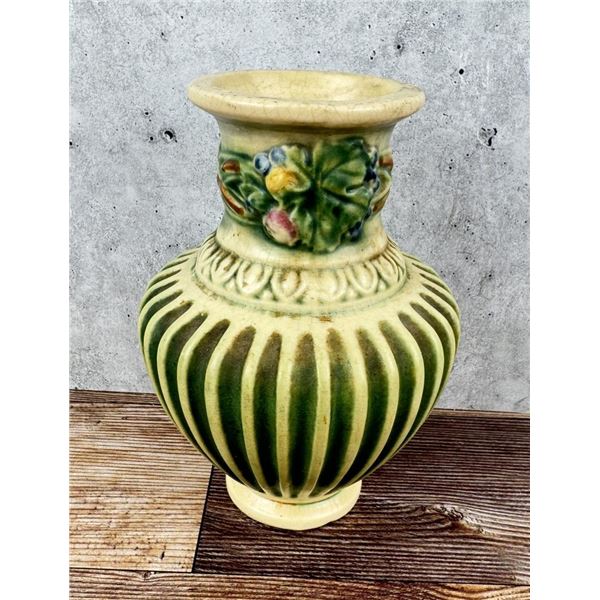 1923 Roseville Pottery Corinthian Vase 213-6
