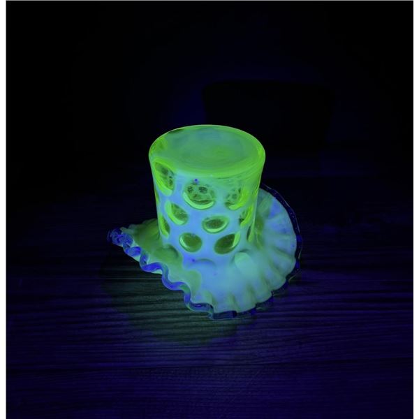 Fenton Glass Coin Dot Uranium Glass Top Hat