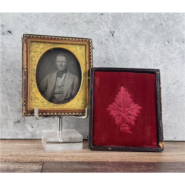 Antique Daguerreotype Photo In Case