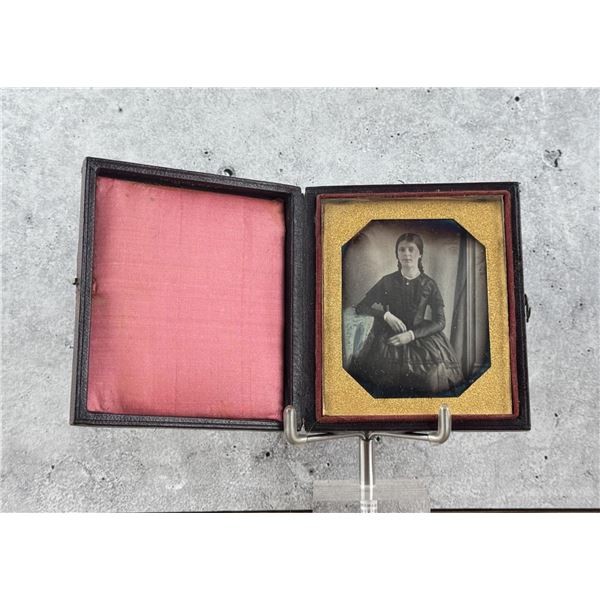 Antique Daguerreotype Photo In Case
