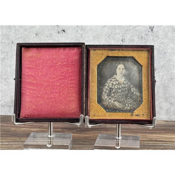 Antique Daguerreotype Photo In Case