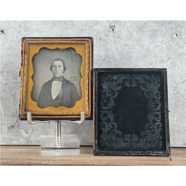 Antique Daguerreotype Photo In Case
