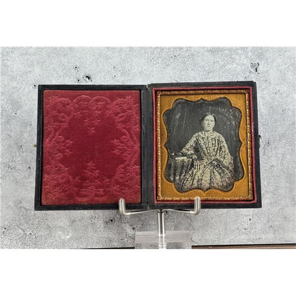 Antique Daguerreotype Photo In Case