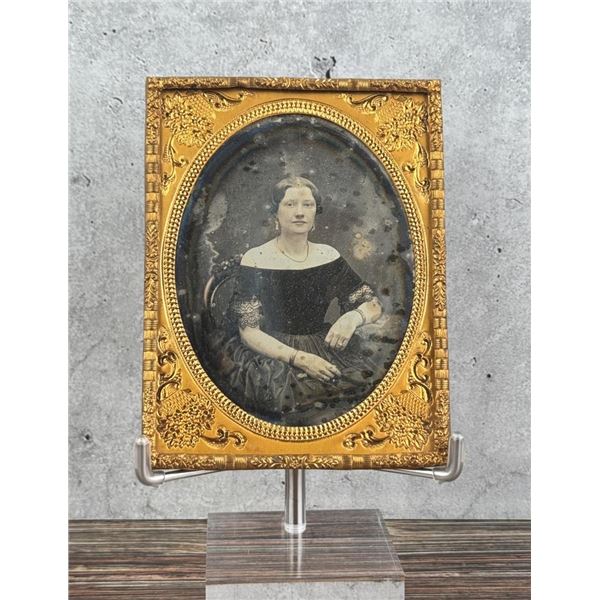 Antique Daguerreotype Photo In Case
