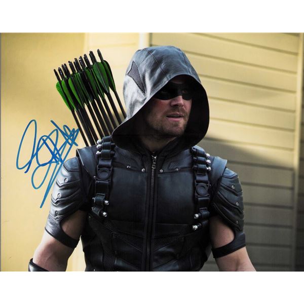 Stephen Amell signed photo