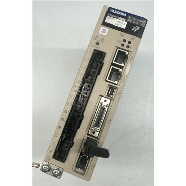 Yaskawa #SGD7S-1R6AR0A000F51 Servo Pack