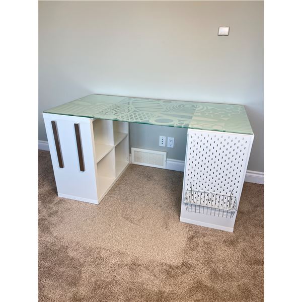 Crafting Table with Storage