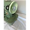 Image 3 : Vintage Green Singer Sewing Machine
