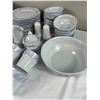Image 2 : Savoir Vivre Celina Fine China Set