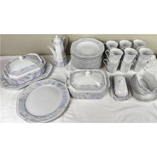 Savoir Vivre Celina Fine China Set