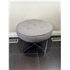 Image 1 : Upholstered Ottoman