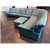 Image 1 : Sectional Couch & Ottoman