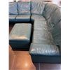 Image 2 : Sectional Couch & Ottoman