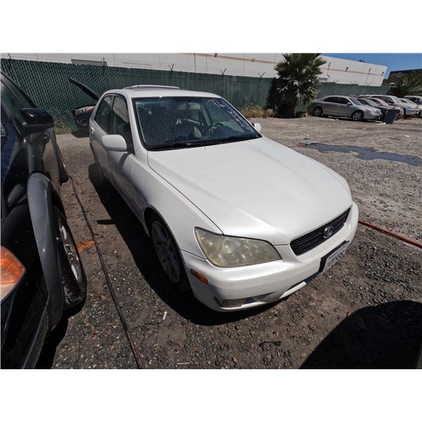 LEXUS IS 300 2003 T-DONATION