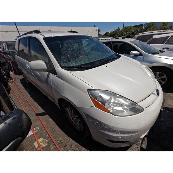 TOYOTA SIENNA 2009 T-DONATION