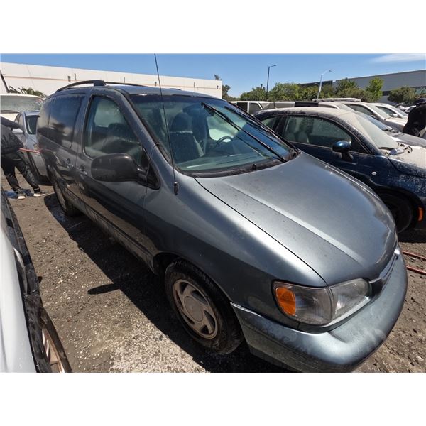 TOYOTA SIENNA 2000 T-DONATION