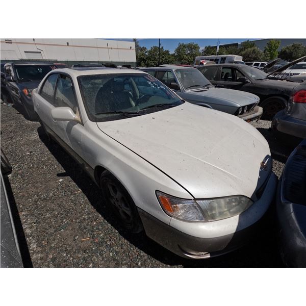 LEXUS ES 300 1999 T-DONATION