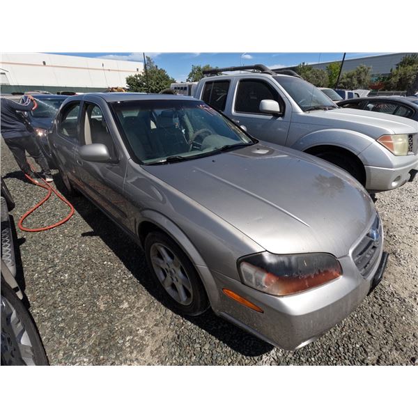 NISSAN MAXIMA 2002 T-DONATION