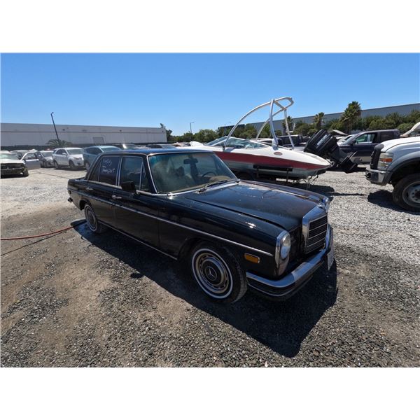 MERCEDES UNKNOWN 1970 T-DONATION