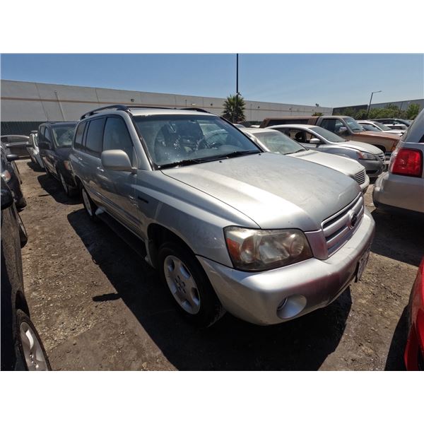 TOYOTA HIGHLANDER 2004 ADT