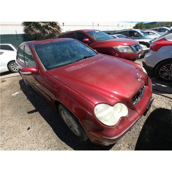 MERCEDES C CLASS 2001 SALV T/DONATION