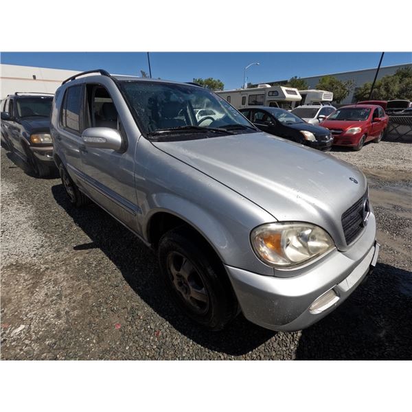 MERCEDES M CLASS 2004 T-DONATION