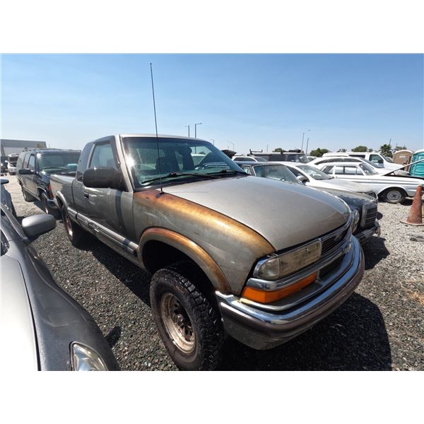 CHEV S10 2001 ADT-DONATION