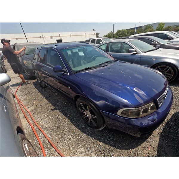 AUDI A4 1998 T-DONATION