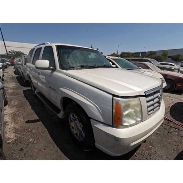 CADILLAC ESCALADE 2002 T-DONATION
