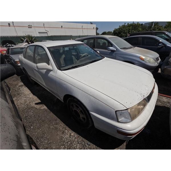 TOYOTA AVALON 1996 T-DONATION