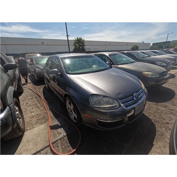 VOLKS JETTA 2005 T