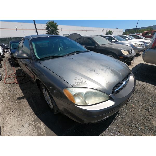 FORD TAURUS 2002 T-DONATION