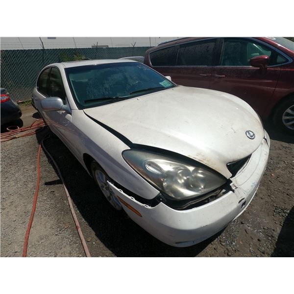 LEXUS ES 300 2003 SALV T/DONATION