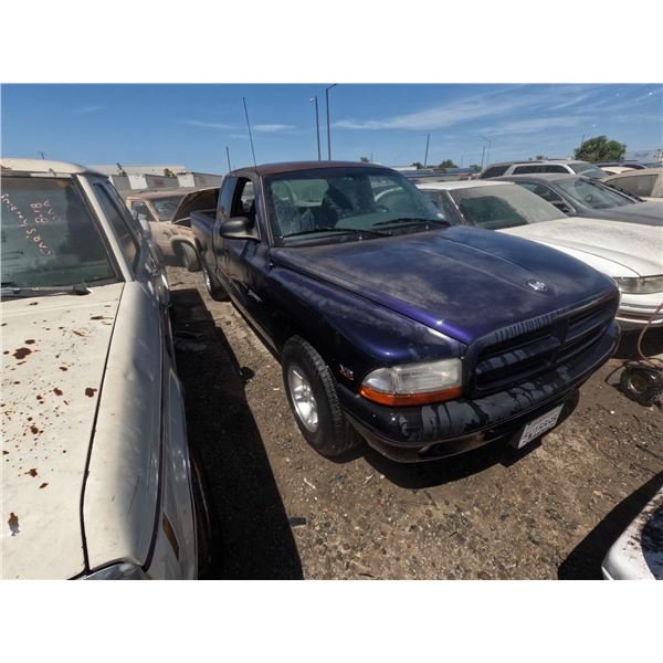 DODGE DAKOTA 1999 T-2 DAYS