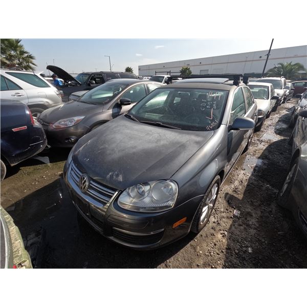 VOLKS JETTA 2010 T-DONATION