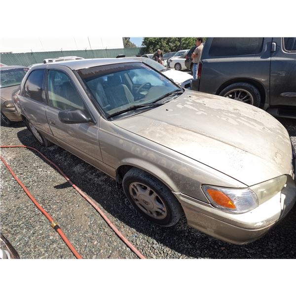 TOYOTA CAMRY 2000 T-DONATION