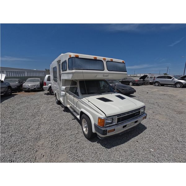 TOYOTA PICK UP 1986 T-DONATION