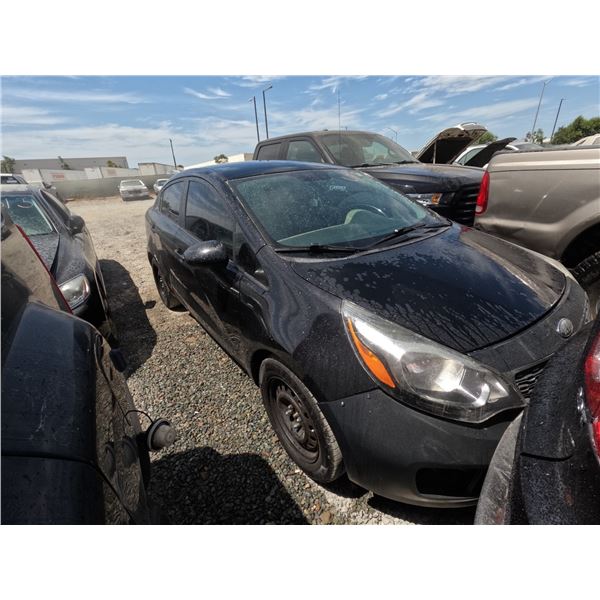 KIA RIO 2013 SALV/T
