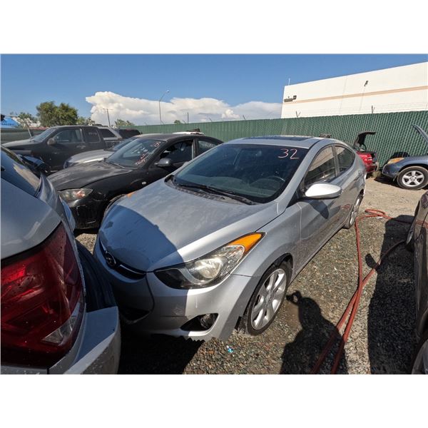 HYUNDAI ELANTRA 2013 O/S-TITLE