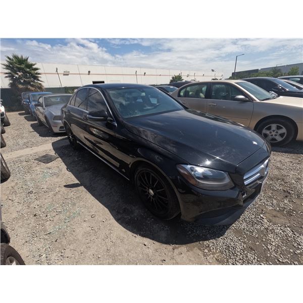 MERCEDES C CLASS 2015 T-2 DAYS