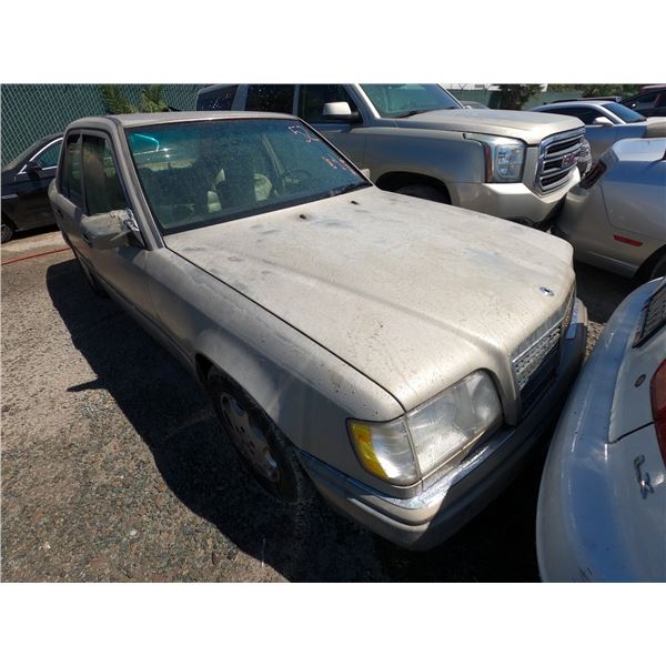 MERCEDES E320 1994 T-DONATION