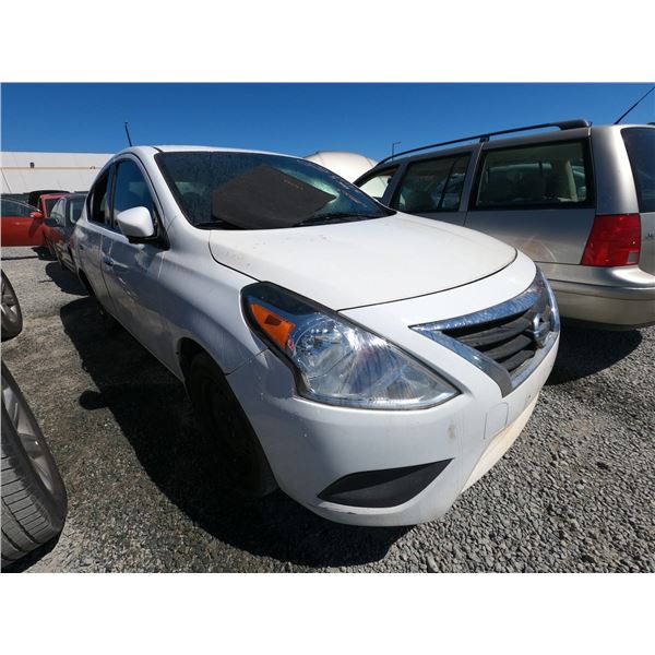 NISSAN VERSA 2016 SALV T/DONATION