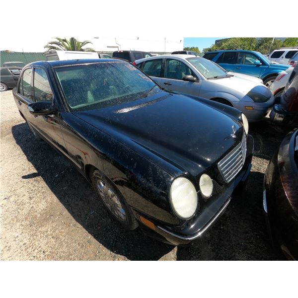 MERCEDES E CLASS 2002 T-DONATION