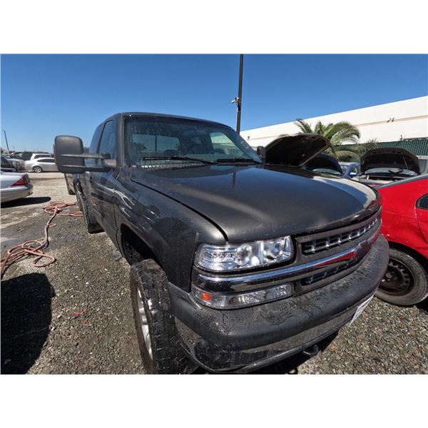 CHEV SILVERADO 2000 SALV T/DONATION