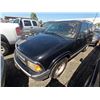 Image 2 : CHEV BLAZER 1997 T-DONATION
