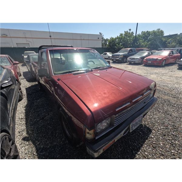 NISSAN PICK UP 1987 ADT