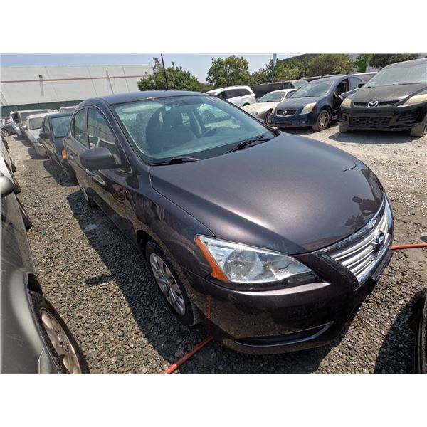 NISSAN SENTRA 2015 SALV/T