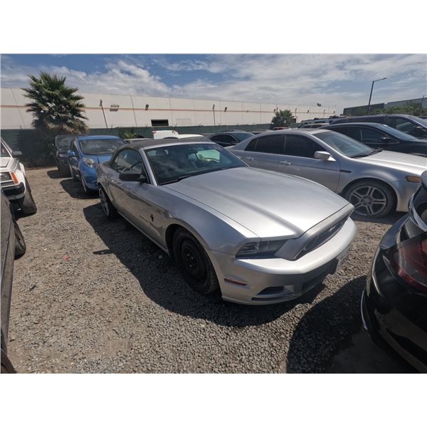 FORD MUSTANG 2014 T-2 DAYS
