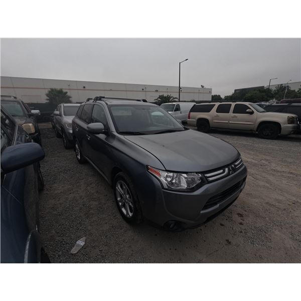 MITS OUTLANDER 2014 T